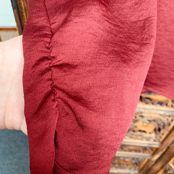 Express deep V red blouse - Picture 5 of 9